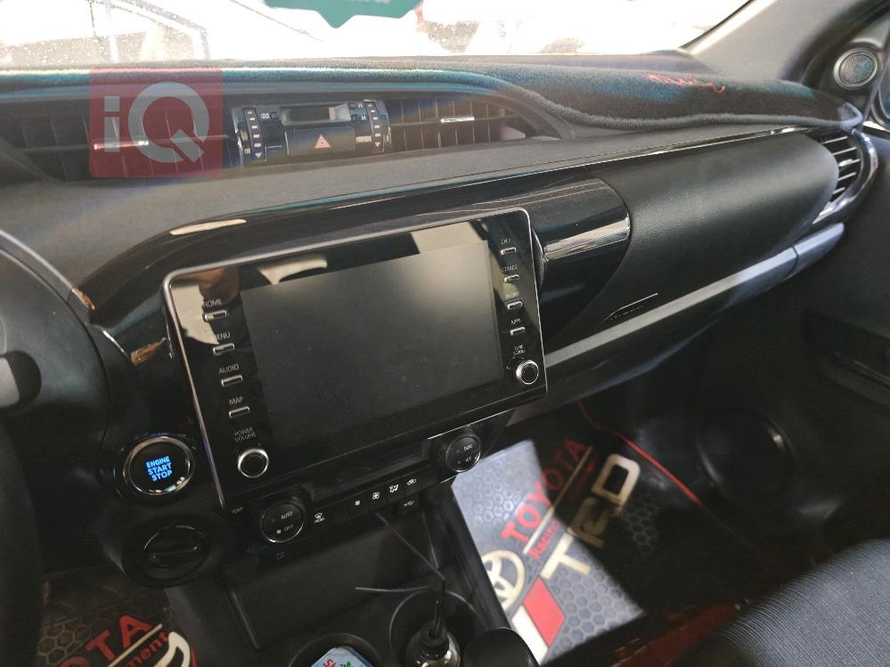 تويوتا هايلوكس